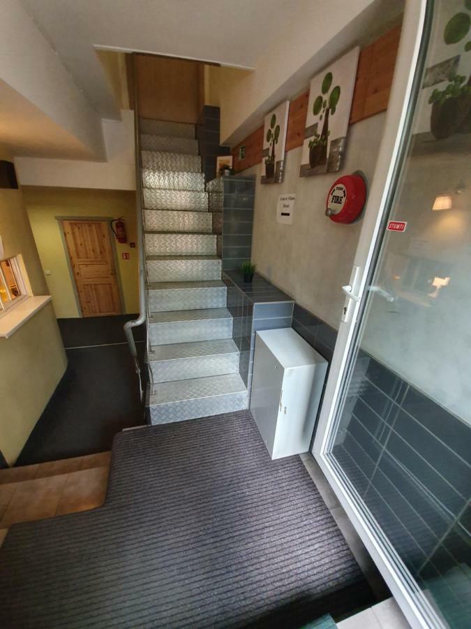 Come To Vilnius Hostel Self Check In Экстерьер фото